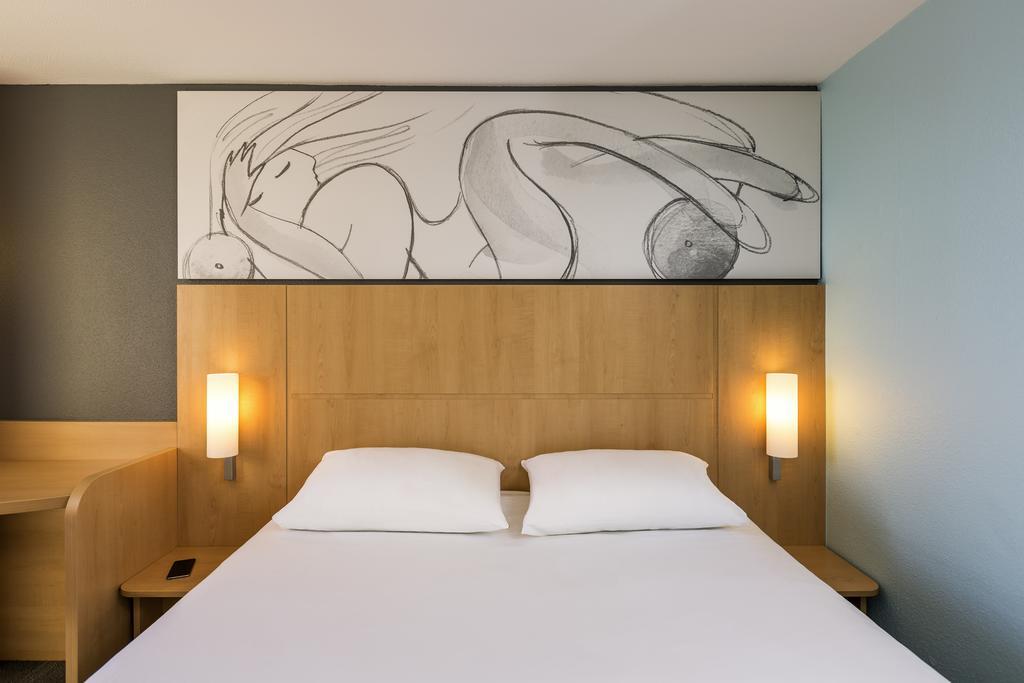 ไอบิส รอสคอฟ บอร์ด เดอ แมร์ Hotel รอสกอฟ ภายนอก รูปภาพ