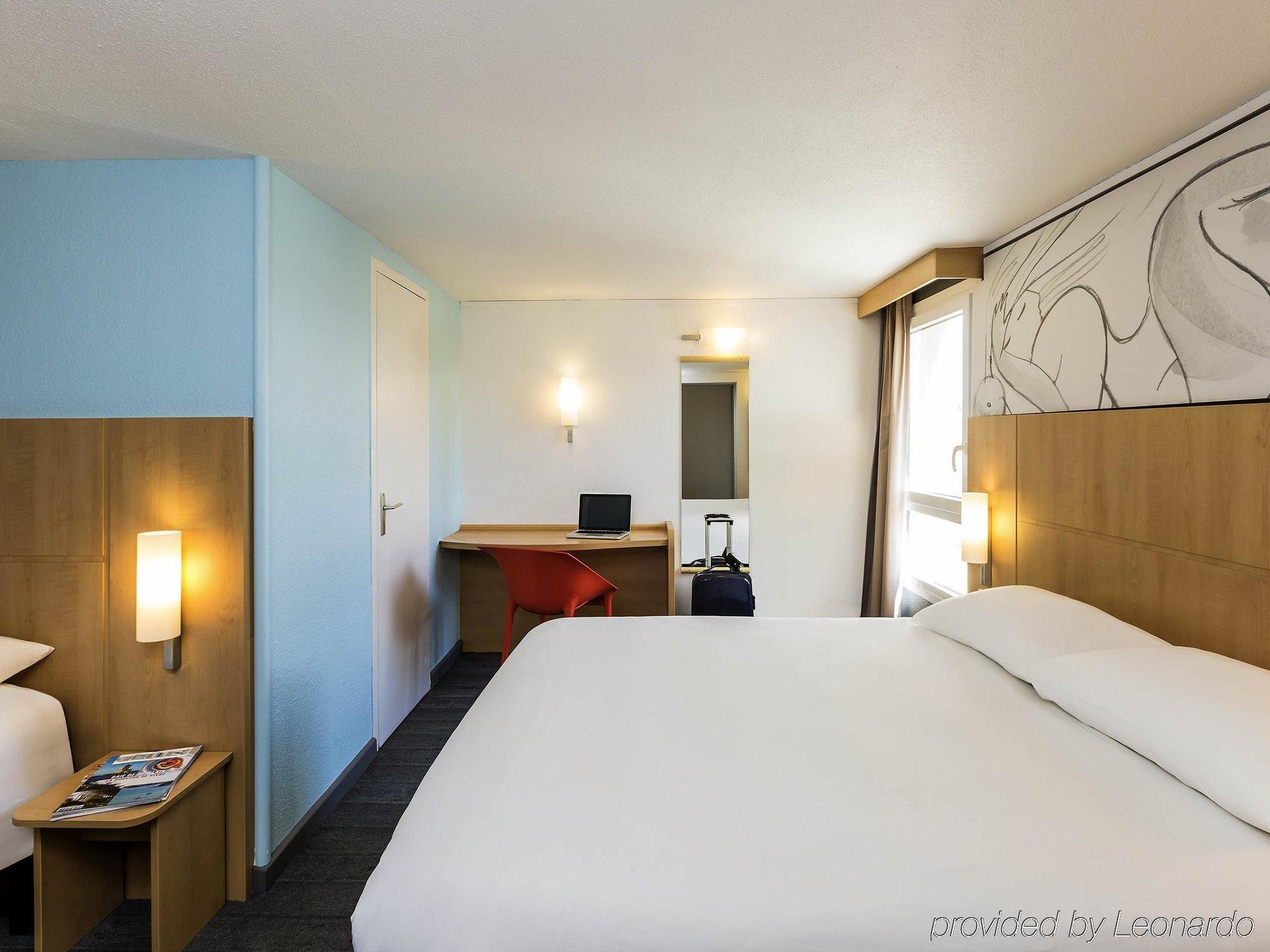 ไอบิส รอสคอฟ บอร์ด เดอ แมร์ Hotel รอสกอฟ ภายนอก รูปภาพ