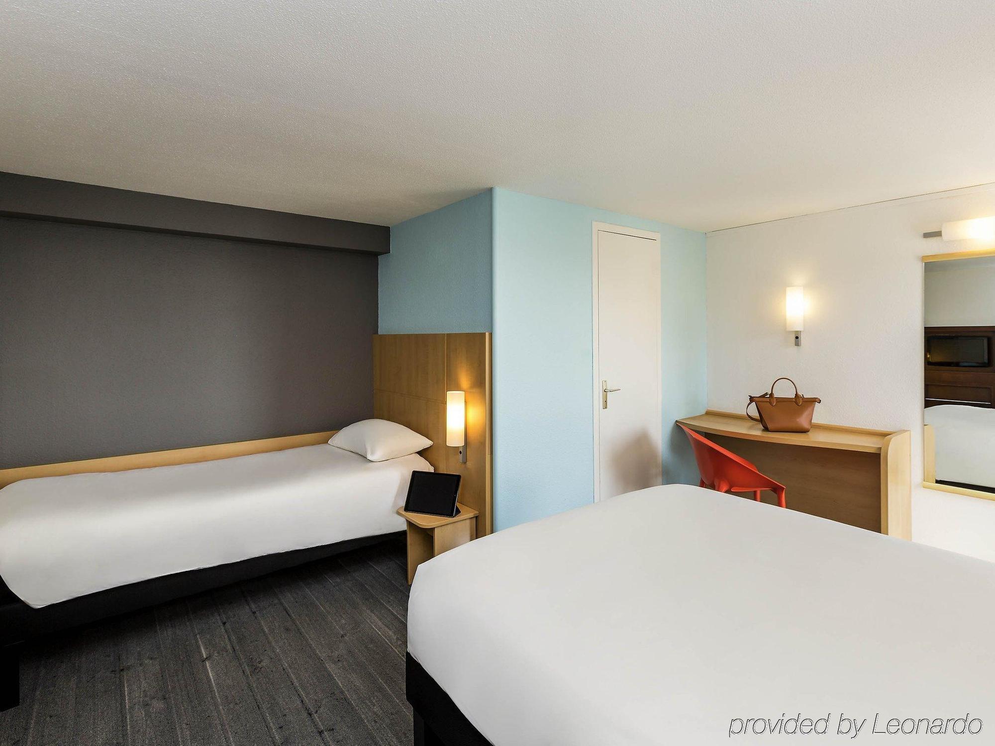 ไอบิส รอสคอฟ บอร์ด เดอ แมร์ Hotel รอสกอฟ ภายนอก รูปภาพ