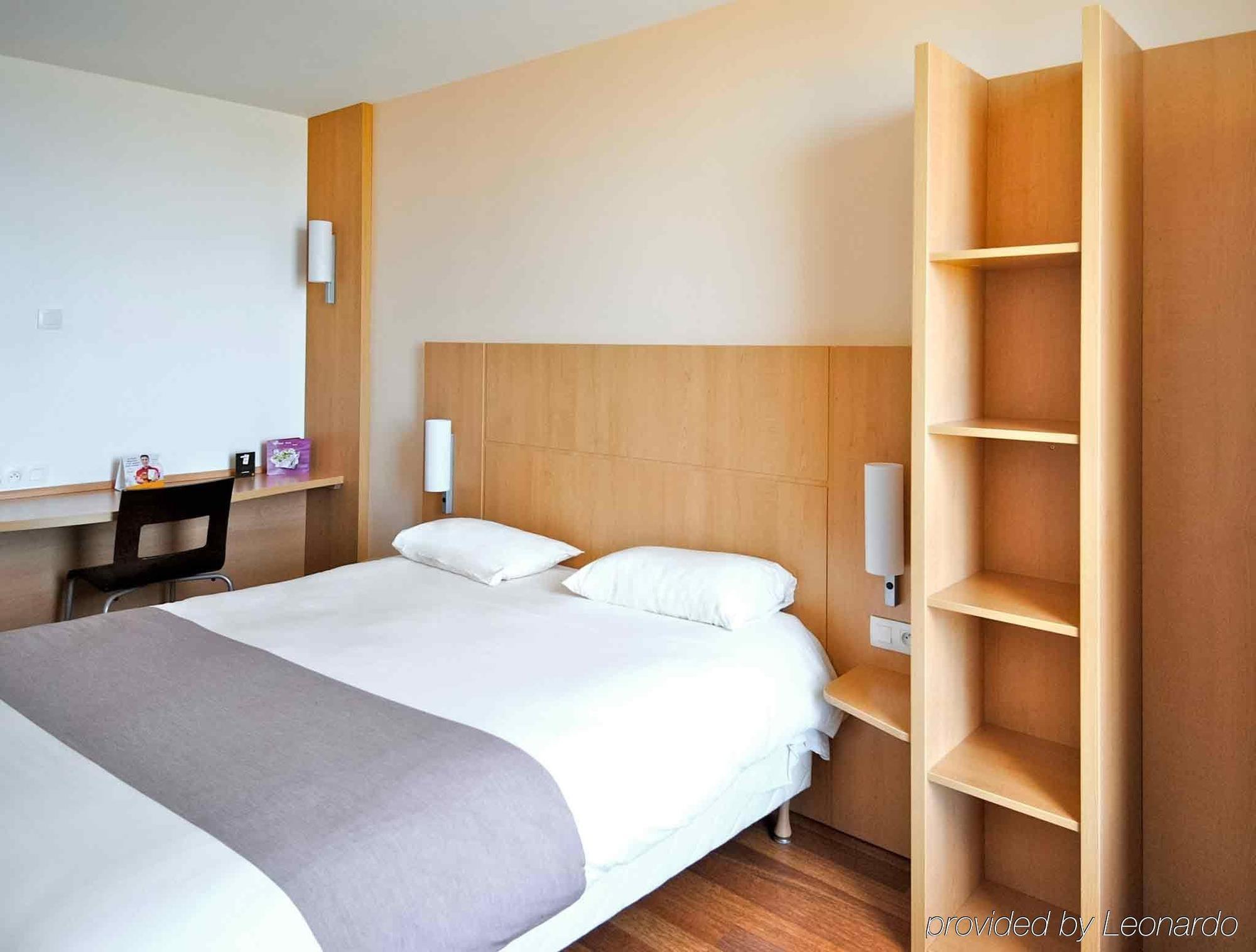 ไอบิส รอสคอฟ บอร์ด เดอ แมร์ Hotel รอสกอฟ ภายนอก รูปภาพ